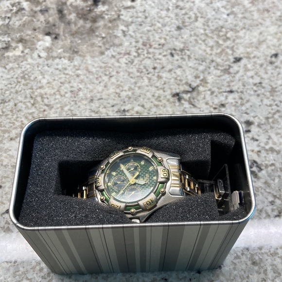 UEC Relic WET by Fossil men's watch two tone band with green face - Picture 11 of 11